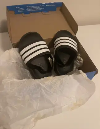 Adidas campus kinder slippers
